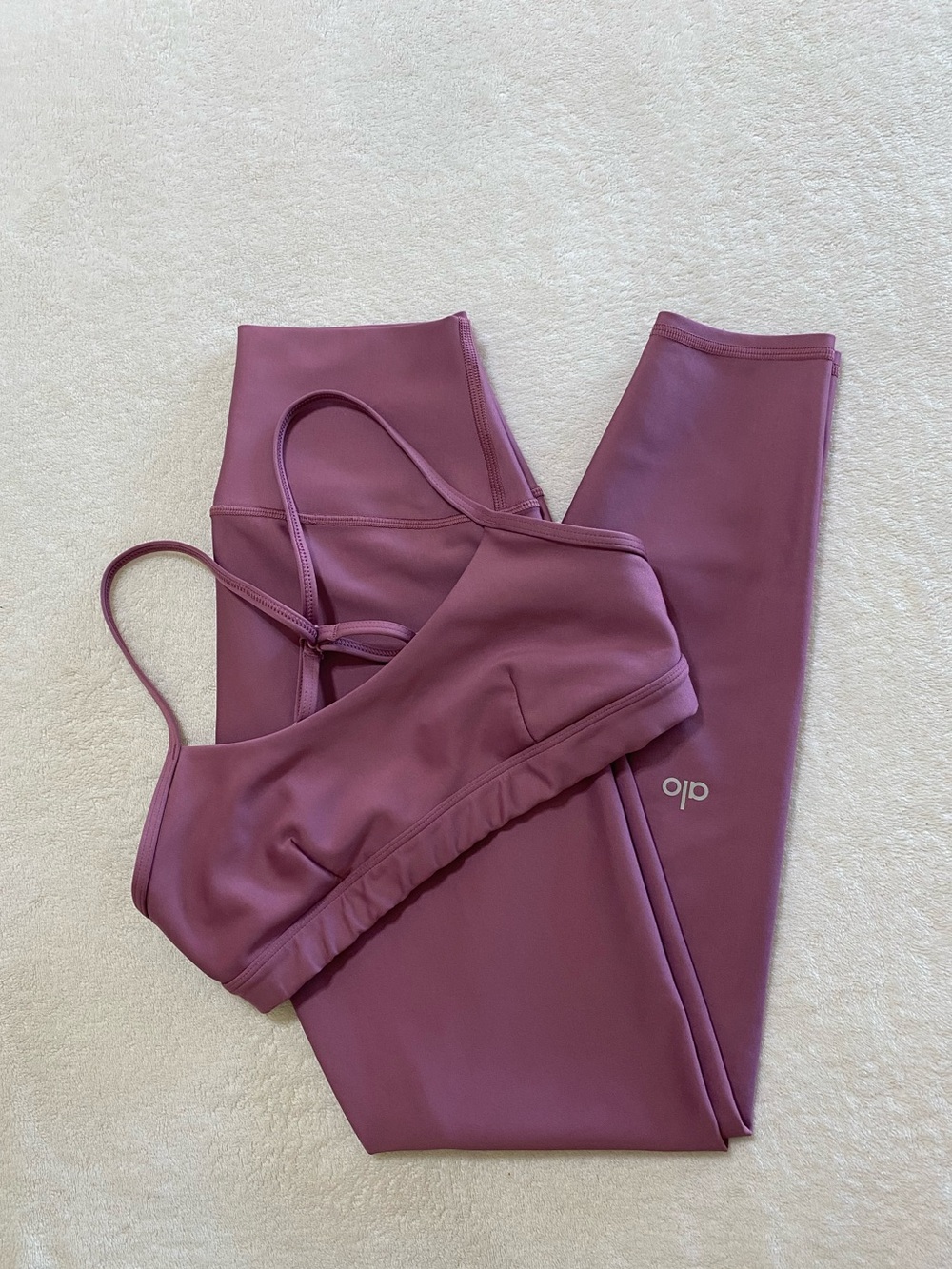 ALO Matching set Airlift Intrigue Sports Bra & Leggings RARE Color Mauve Size XS - Picture 2 of 15